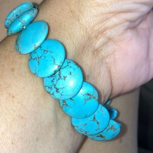 AZTEC SOUTHWESTERN Stretch Bracelet Turquoise Round Flat Stones 8 inch Diameter